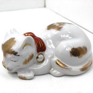 VTG Kutani Japan Porcelain Sleeping Cat Figurine White Gold 5 1/2" Hand Painted